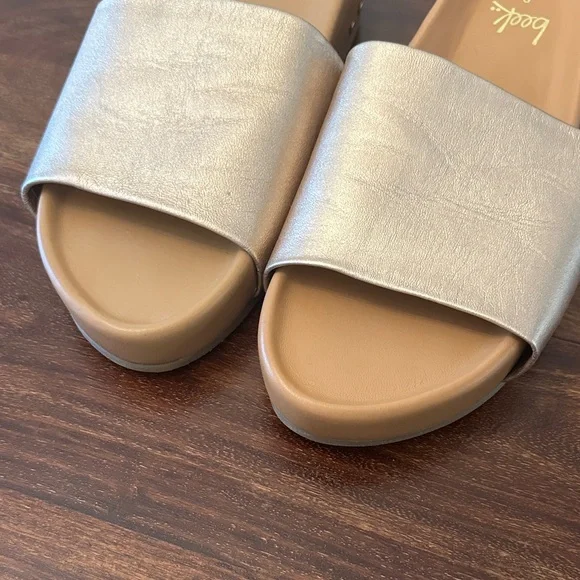 Beek Metallic Gold Slide Sandals - Picture 2 of 7